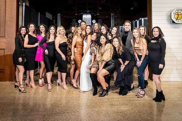 RobAndLauren-220122-2248-0038