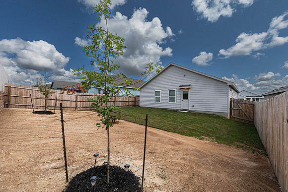 1072ShutterWay-240724-1147-0125