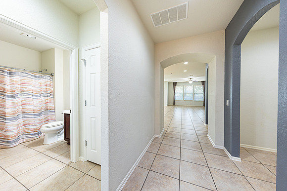 12606TexasGold78253-250930-0958-25089