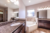 636CarriageHouse78070-251010-1106-26523