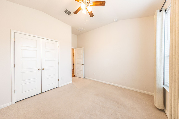 19131GaribaldiWay78259-251101-1030-28475