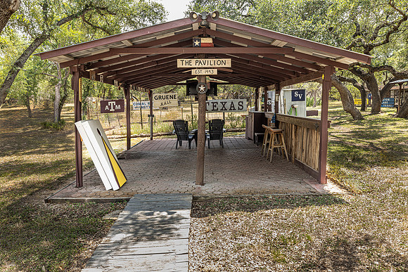 832DemiJohnBend78133-250816-1357-22632-Edit