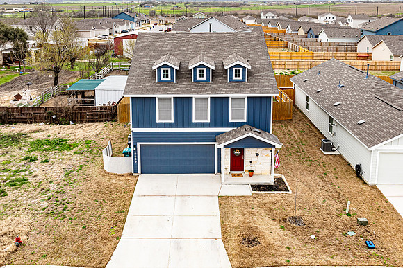 10626McClintock-240215-1106-0677