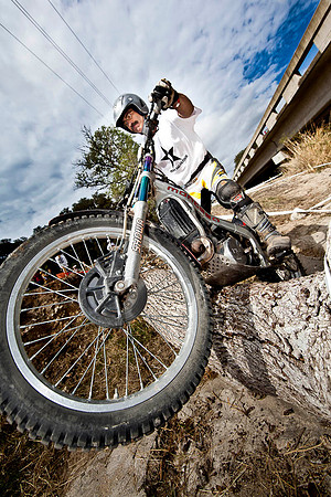 HC2011-9656