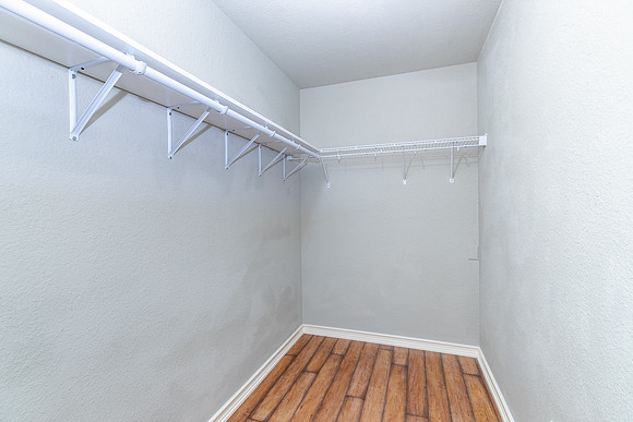 3902WhisperView-220801-1639-4066