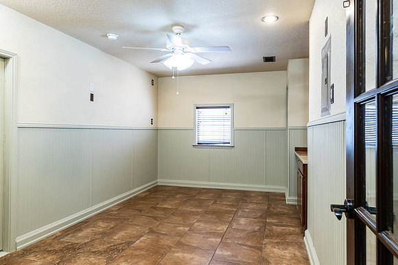 3902WhisperView-220801-1555-3935