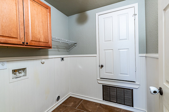 3902WhisperView-220801-1631-4043
