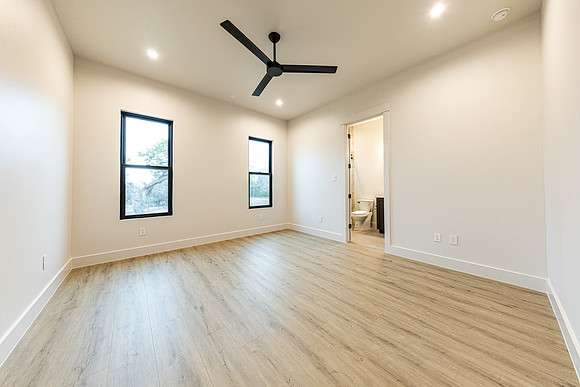 736JohannaRidge-250204-0825-0660