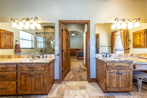 1050Rodalyn-260216-1153-23059