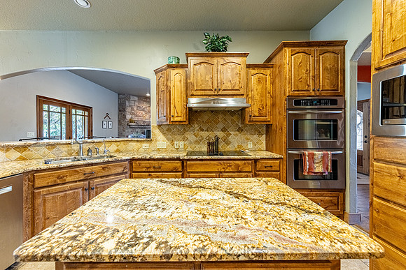 1050Rodalyn-260216-1230-23122-HDR
