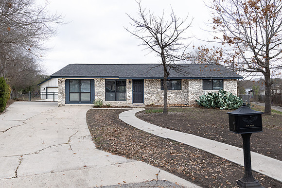 8318GreyKnoll-260217-1048-23335