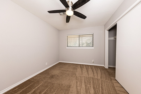 8318GreyKnoll-260217-1152-23468