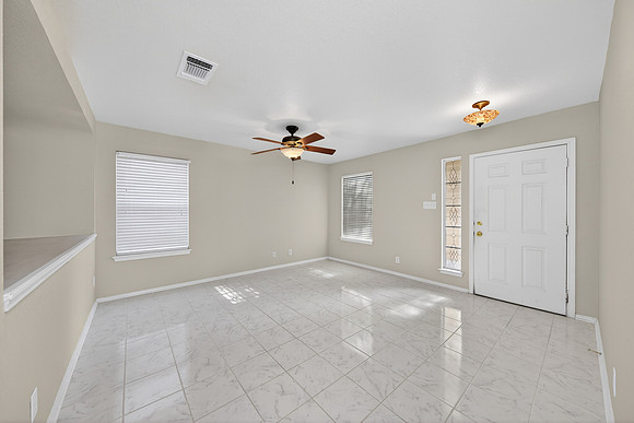 153SpringtreePkwy78108-260317-1027-26450