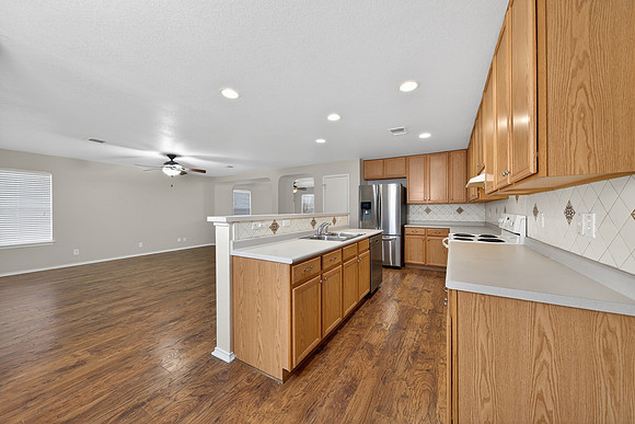 153SpringtreePkwy78108-260317-1031-26457