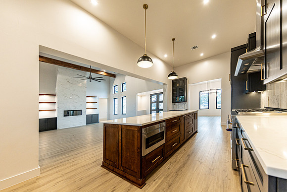 736JohannaRidge-250204-0832-0703