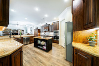 635RiverWay-221008-1252-5612