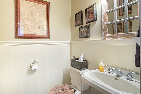 635RiverWay-221008-1248-5601