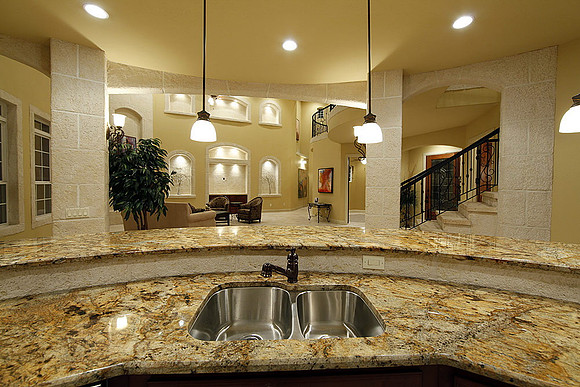 GreatRoomKitchenView-9422