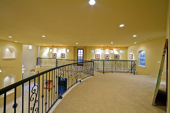 UpstairsGallery-9530