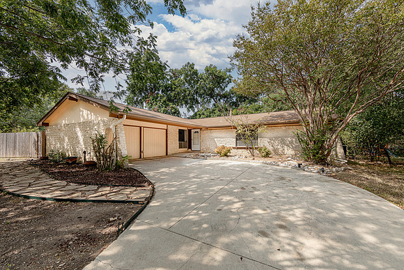 4215SpotswoodTrail-230821-1045-5233-Edit