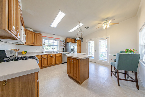 1257hiddenvalley-240820-1010-7942
