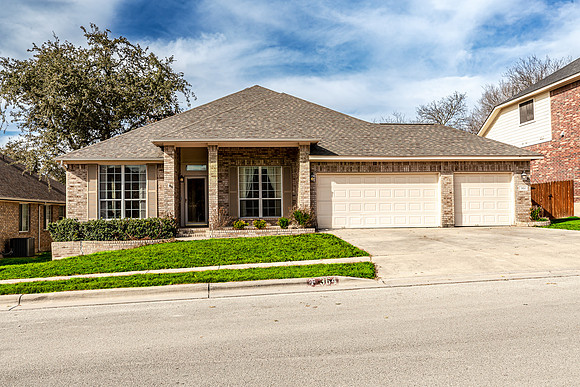364BrushTrailBend-230103-1459-0721