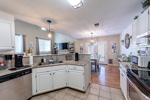 3115StoneyGrove -241005-1346-0514