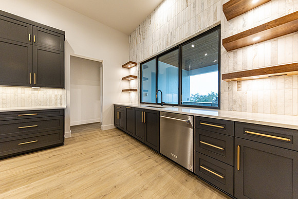 736JohannaRidge-250204-0830-0692