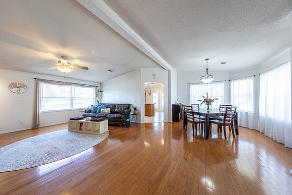 1257hiddenvalley-240820-1004-7903