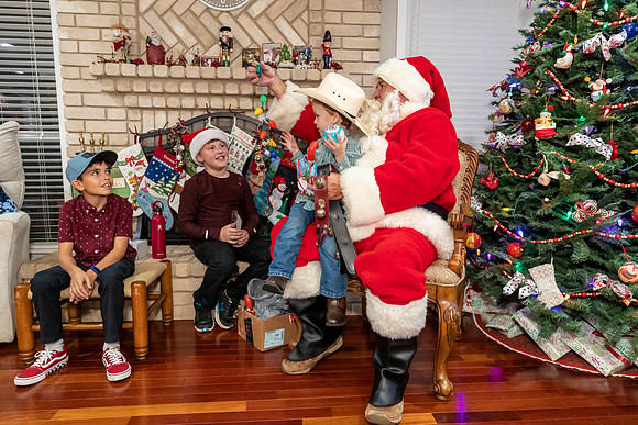 BBChristmas-211224-2034-9148