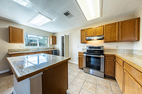 8022CherryGlade-250423-1026-24396-HDR