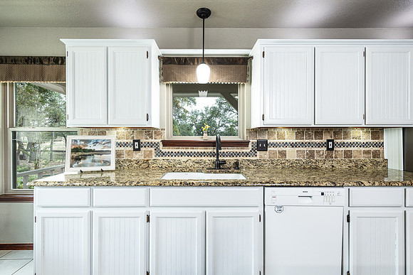 832DemiJohnBend78133-250816-1020-22145-Edit