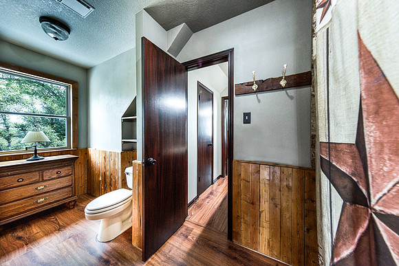 832DemiJohnBend78133-250816-1155-22363-Edit
