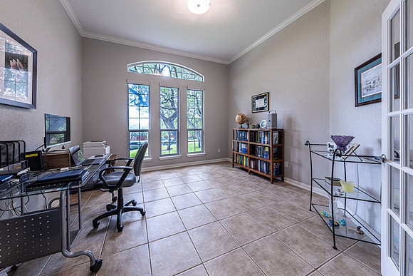 4807WestLakeOaks78251-250712-1036-29309