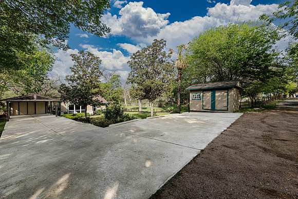 242RosewoodTrl-250331-0949-22668-Edit
