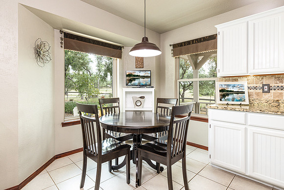 832DemiJohnBend78133-250816-1012-22117-Edit-Edit