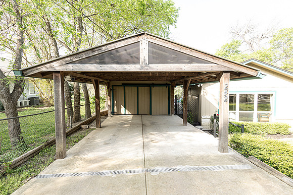 242RosewoodTrl-250331-0958-22689