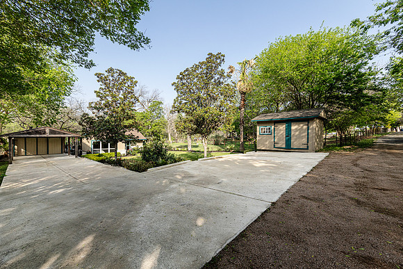 242RosewoodTrl-250331-0949-22668