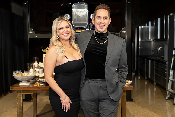RobAndLauren-220122-2258-0075