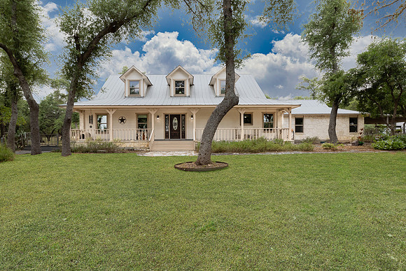 832DemiJohnBend78133-250816-1344-22572-Edit-Edit
