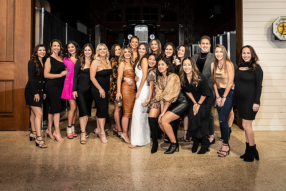 RobAndLauren-220122-2247-0036