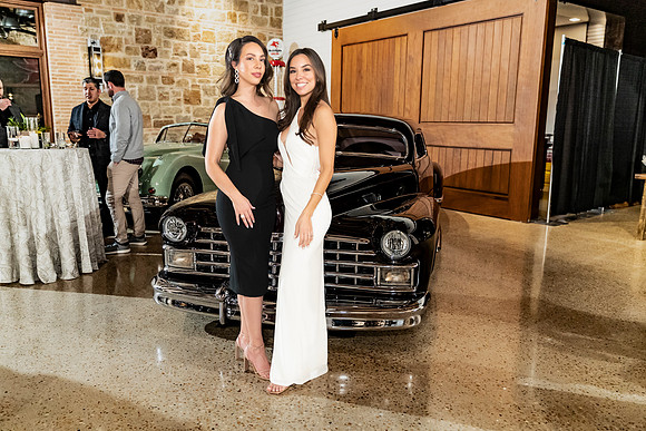 RobAndLauren-220122-2237-0026