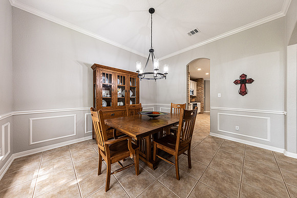 4807WestLakeOaks78251-250712-1030-29273