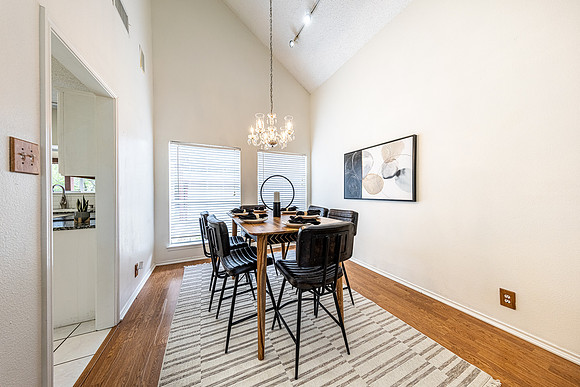 15074PrestonHollow-250620-1059-28097-HDR