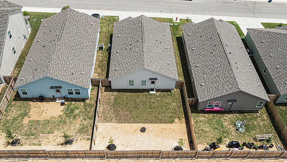 1072ShutterWay-240724-1235-0941