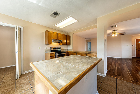 8022CherryGlade-250423-1022-24370-HDR