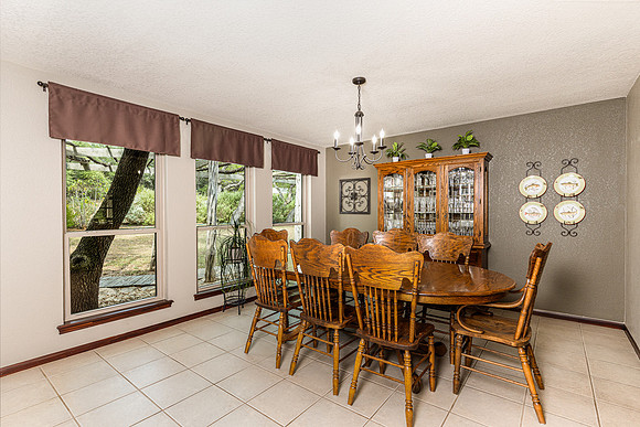 832DemiJohnBend78133-250816-1048-22191-Edit