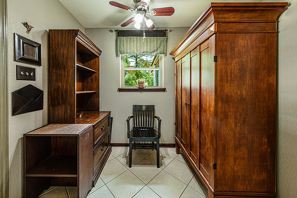 832DemiJohnBend78133-250816-1300-22482-Edit